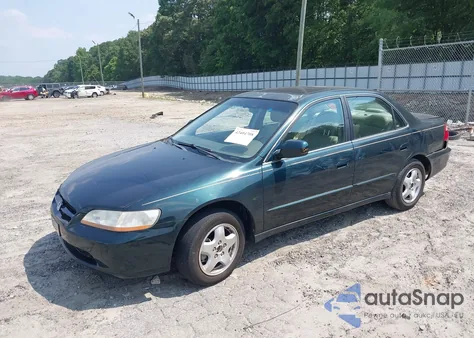 2000 Honda Accord 3.0 Ex z USA, uszkodzony, nr VIN 1HGCG1651YA094771
